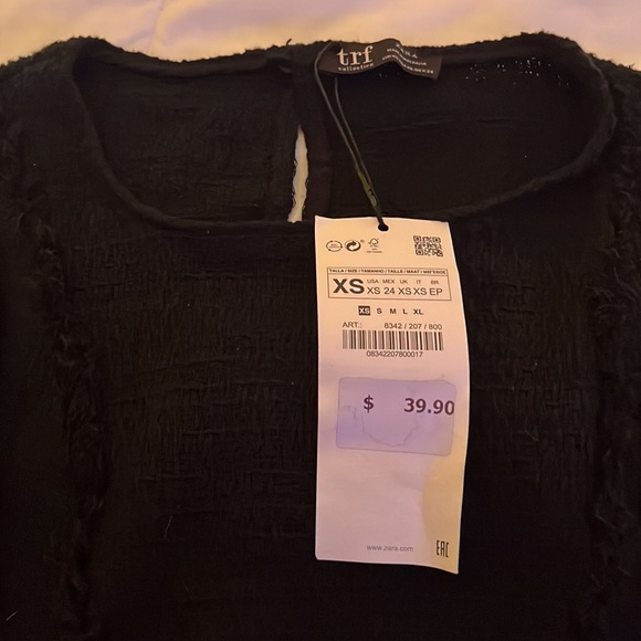 NWT Zara Black Tweed Diamond Buckle Blouse Top in XS - Picture 2 of 4